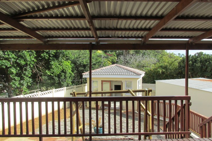 6 Bedroom Property for Sale in Beacon Bay Eastern Cape